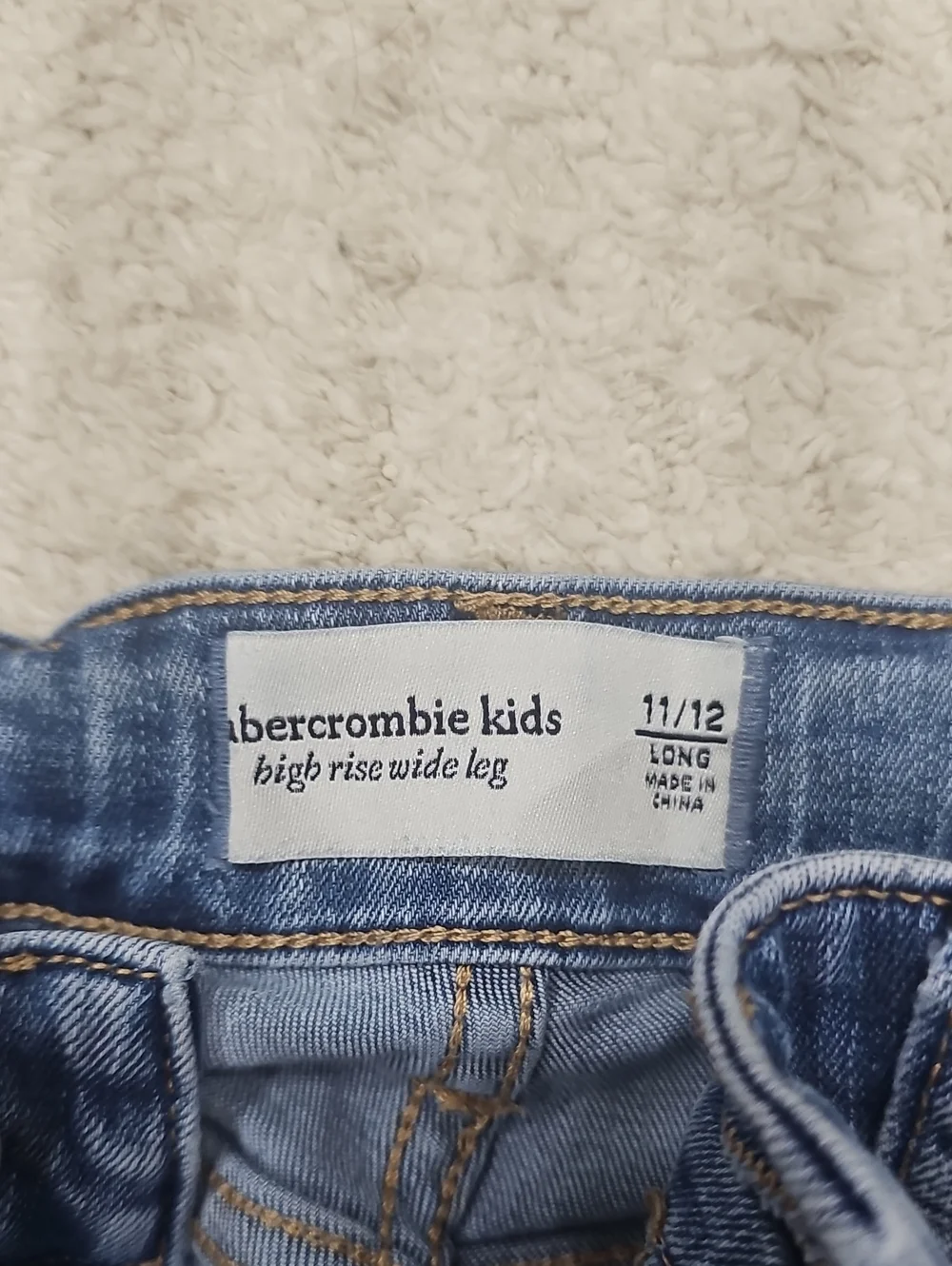 Bundle Abercrombie Jeans For Kids. Size 11/12